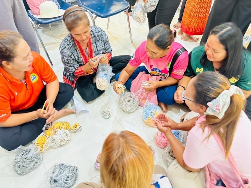 องค์การบริหารส่วนตำบลหนองโดน ดำเนินโครงการพัฒนาคุณภาพชีวิตสตรี ตำบลหนองโดน และเข้ารับการศึกษาดูงานเกี่ยวกับการผลิตพรมเช็ดเท้า และการทำขนมชั้่น ณ องค์การบริหารส่วนตำบลเฉลียง อำเภอครบุรี จังหวัดนครราชสีมา

https://www.facebook.com/permalink.php?story_fbid=pfbid02YzBD3JUJ6QQeHvz38zMLSQC38Xg9umF7MYFuvzpmz2AngcnzhndT4u3z5G3SpTyul&id=61555866933896