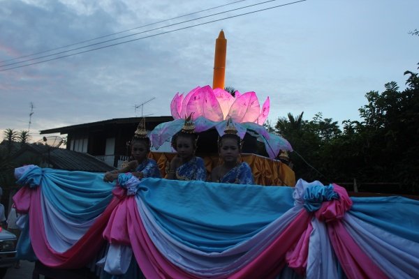 งานประเพณีลอยกระทงประจำปี ๒๕๕๖