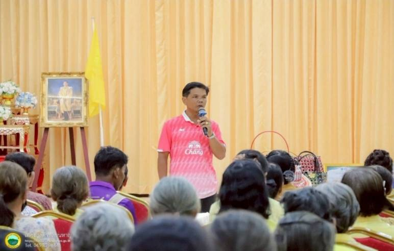 องค์การบริหารส่วนตำบลหนอง โดยกองสวัสดิการสังคม ได้จัดทำโครงการพัฒนาคุณภาพชีวิตผู้สูงอายุ ประจำปีงบประมาณ 2568 เมื่อวันที่ 25 เมษายน 2568 ณ เทศบาลตำบลขุนหาญ อำเภอขุนหาญ จังหวัดศรีสะเกษ โดยมีวัตถุประสงค์เพื่อเป็นการฟื้นฟูสุขภาพ ช่วยยืดเหยียดกล้ามเนื้อ ลดอาการปวดเมื่อยกล้ามเนื้อในผู้สูงอายุ กล้ามเนื้อของร่างกายมีความยืดหยุ่น ลดความตึงตัว ทำให้ร่างกายมีความผ่อนคลาย เพิ่มความแข็งแรง ทำให้การเคลื่อนไหวของร่างกายดีขึ้น