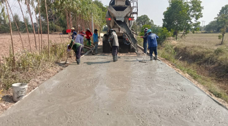 โครงการก่อสร้างถนนคอนกรีตเสริมเหล็ก สายคลองหนองสามขา บ้านหนองขวางหมู่ที่ 7 (เงินอุดหนุนเฉพาะกิจ)